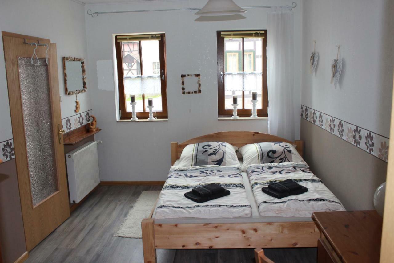 Ferienwohnung Schwarz Benshausen Eksteriør billede